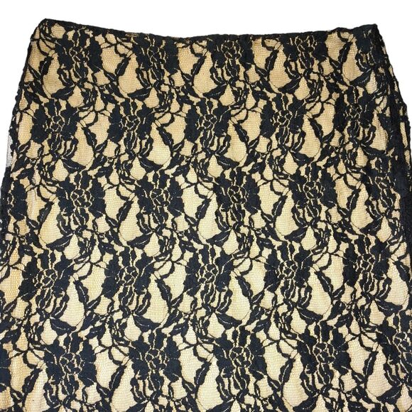 NEWPORT NEWS PENCIL SKIRT SIZE 14 NUDE  BLACK FLORAL LACE BODYCON KNEE LENGTH - Picture 2 of 8